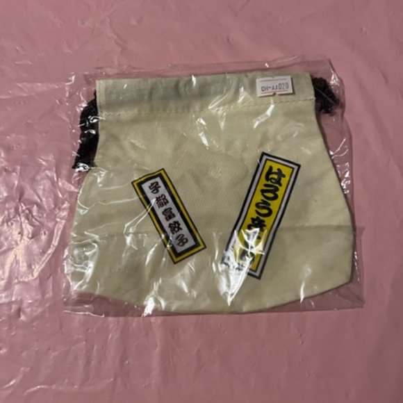 NEW- Hello Kitty Pouch - Picture 2 of 3